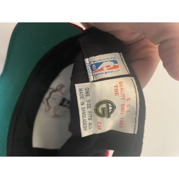 Vintgae Chicago Bulls Snapback Hat 90s NBA Official red and black - Picture 7 of 11